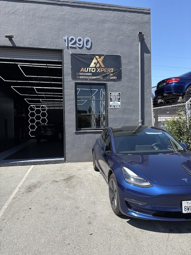 Auto Xpert technician at work